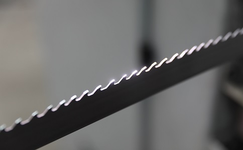 衢州双金属带锯条产生切削噪音的原因具体有哪些？